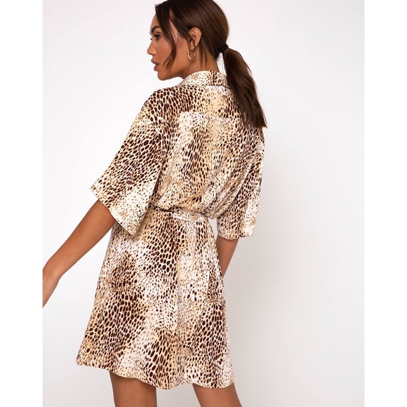 Motel Animal Print Shirtdress - Picture 3 of 7